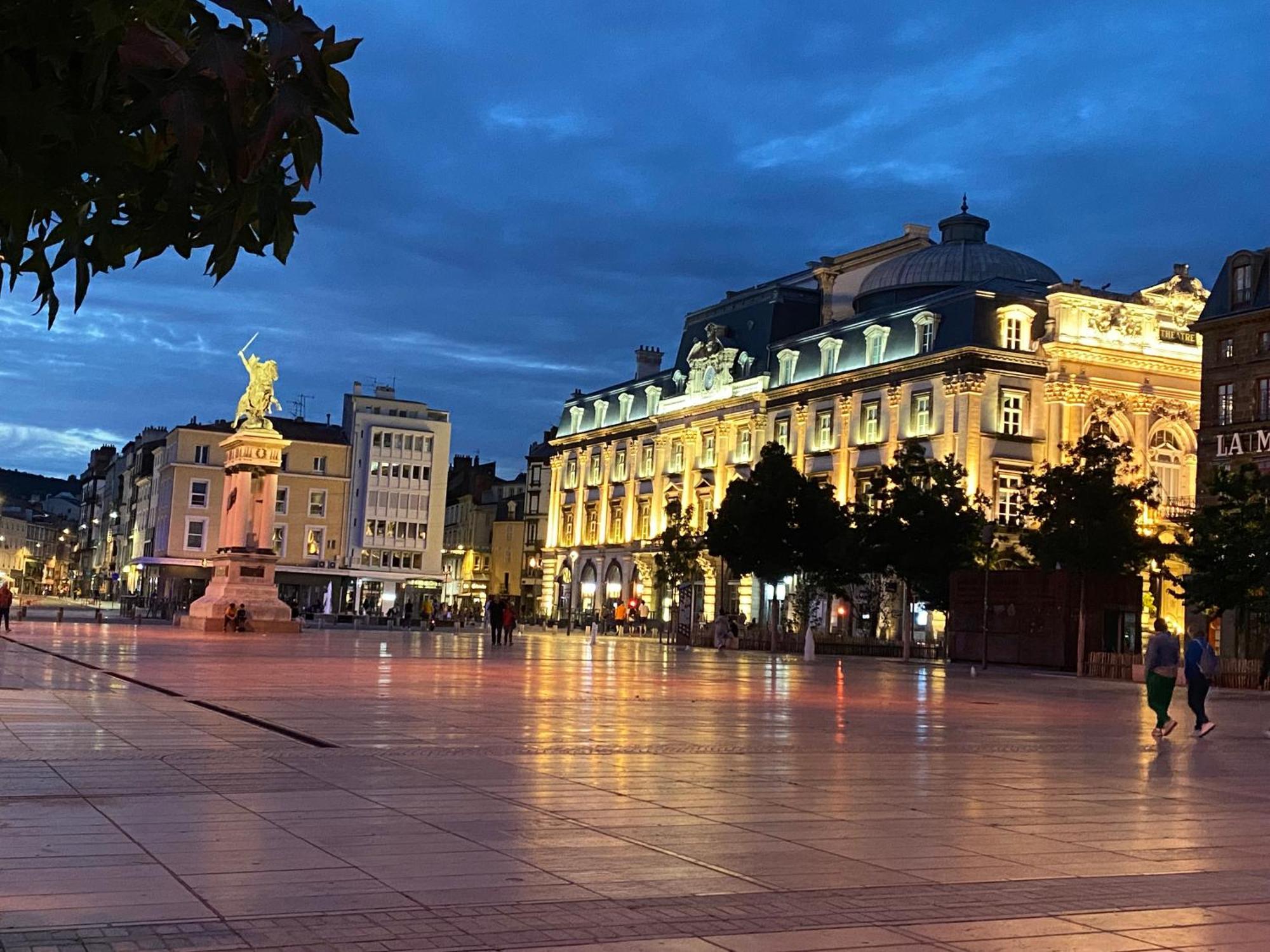 Parking Prive Gratuit, Balcon, 2 Chambres Clermont-Ferrand Zewnętrze zdjęcie