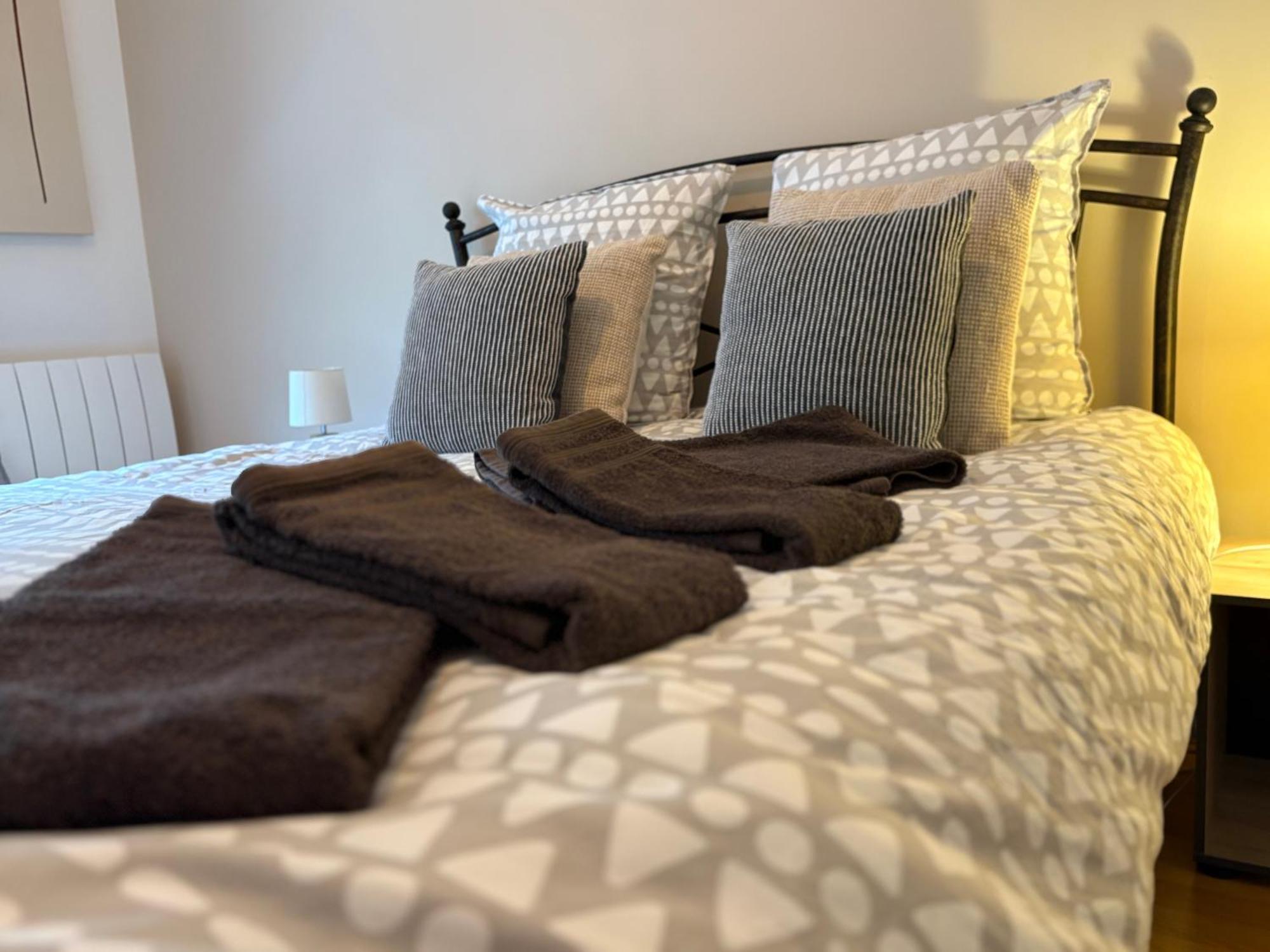 Parking Prive Gratuit, Balcon, 2 Chambres Clermont-Ferrand Zewnętrze zdjęcie