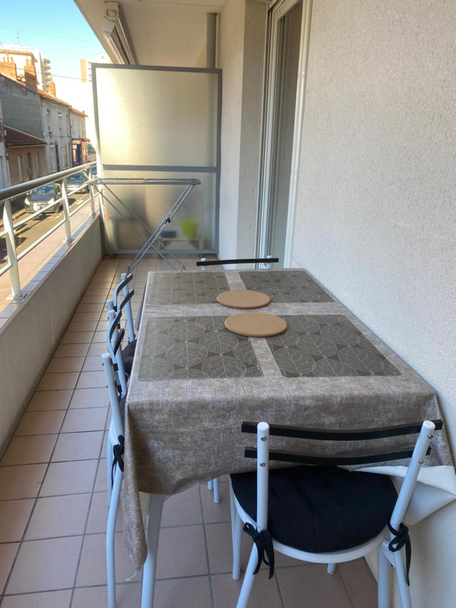 Parking Prive Gratuit, Balcon, 2 Chambres Clermont-Ferrand Zewnętrze zdjęcie